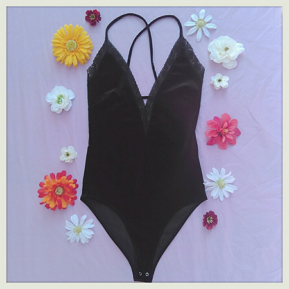 Crushed Velvet V Neck Bodysuit